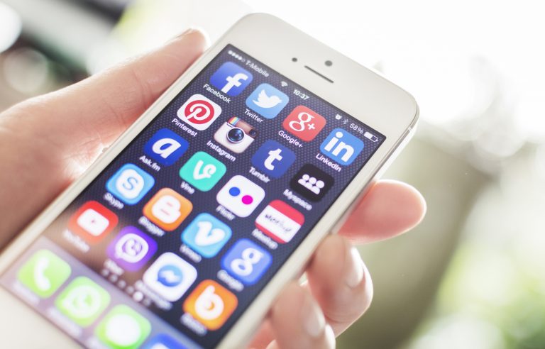 Governo edita medida provisória que limita remoção de conteúdos de redes sociais