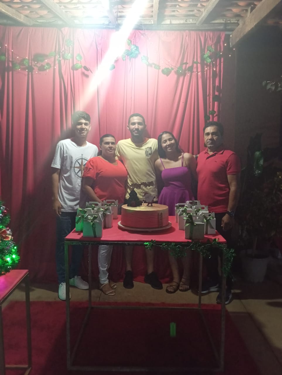 Confraternização Anual reúne Vereadores, Funcionários e Familiares em Francisco Ayres